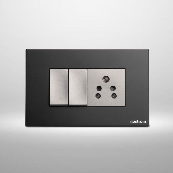 Koral Matte Black