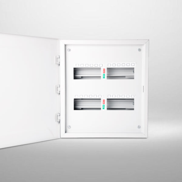 Double Door MCB Box With N.Link TPN